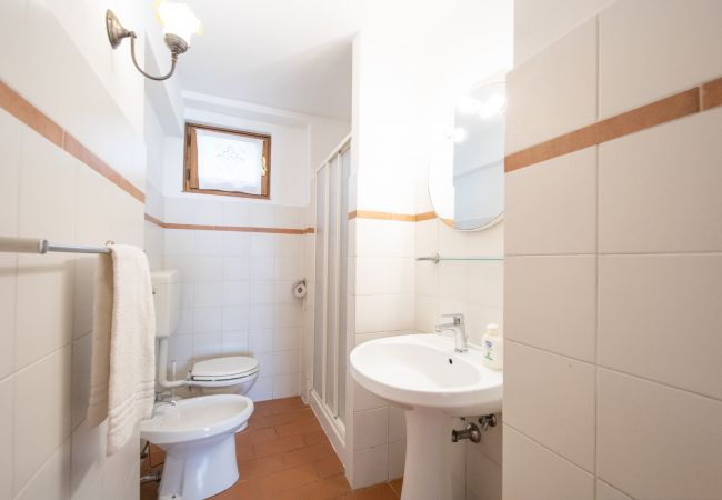 Appartamento a Borgo a Mozzano - Casetta di Butia, Gelsomino apartment with pool Appartamento a Borgo a Mozzano - Casetta di Butia, Gelsomino apartment with pool