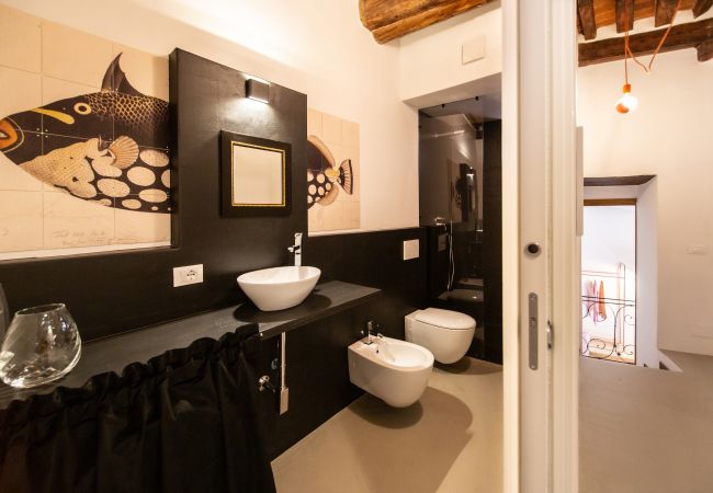 Appartamento a Lucca - La Corticella Luxury Apartment with Terrace Appartamento a Lucca - La Corticella Luxury Apartment with Terrace