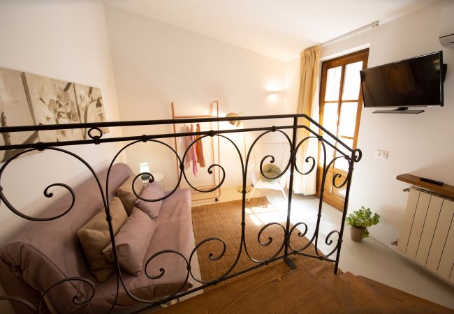 Appartamento a Lucca - La Corticella Luxury Apartment with Terrace Appartamento a Lucca - La Corticella Luxury Apartment with Terrace