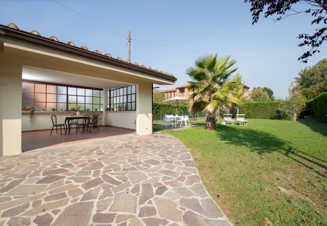 Appartamento a Lucca - Villa Barsotti Luxury Apartment Close Center Town Appartamento a Lucca - Villa Barsotti Luxury Apartment Close Center Town