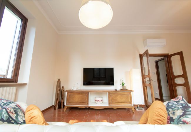 Appartamento a Lucca - Villa Barsotti Luxury Apartment Close Center Town Appartamento a Lucca - Villa Barsotti Luxury Apartment Close Center Town