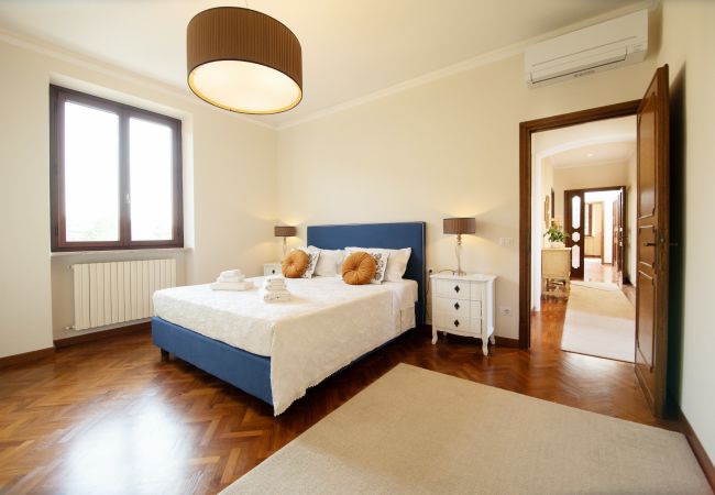 Appartamento a Lucca - Villa Barsotti Luxury Apartment Close Center Town Appartamento a Lucca - Villa Barsotti Luxury Apartment Close Center Town