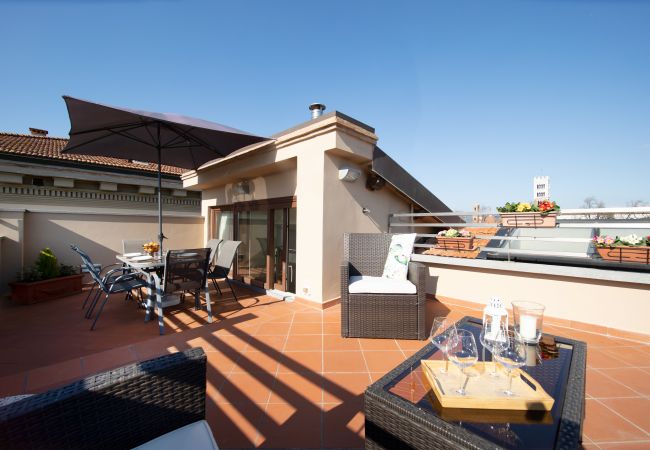Appartamento a Lucca - Rooftop Delight with Terrace Appartamento a Lucca - Rooftop Delight with Terrace