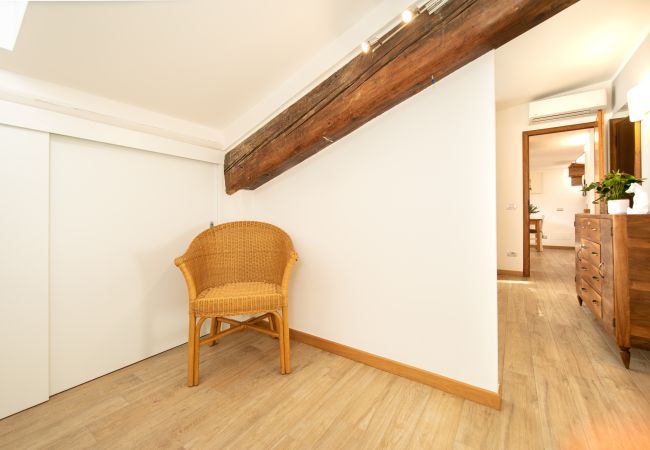 Appartamento a Lucca - Rooftop Delight with Terrace Appartamento a Lucca - Rooftop Delight with Terrace