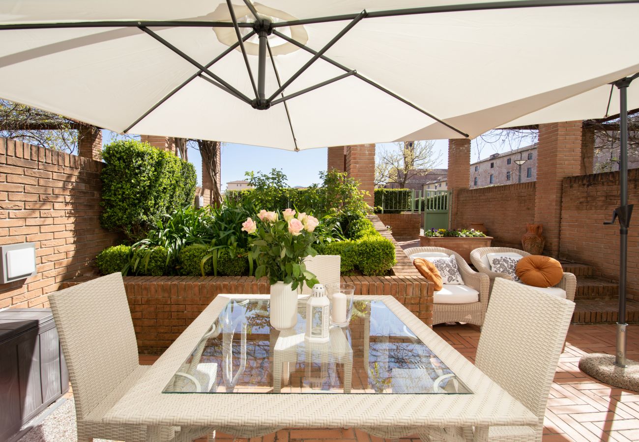 Appartamento a Lucca - Garden Terrace Luxury Flat in Center Town