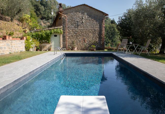 Villa a Capannori - Villa Iris with Swimming Pool Villa a Capannori - Villa Iris with Swimming Pool