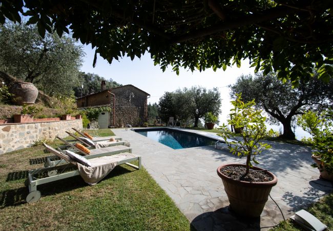 Villa a Capannori - Villa Iris with Swimming Pool Villa a Capannori - Villa Iris with Swimming Pool