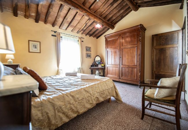 Villa a Capannori - Villa Iris with Swimming Pool Villa a Capannori - Villa Iris with Swimming Pool