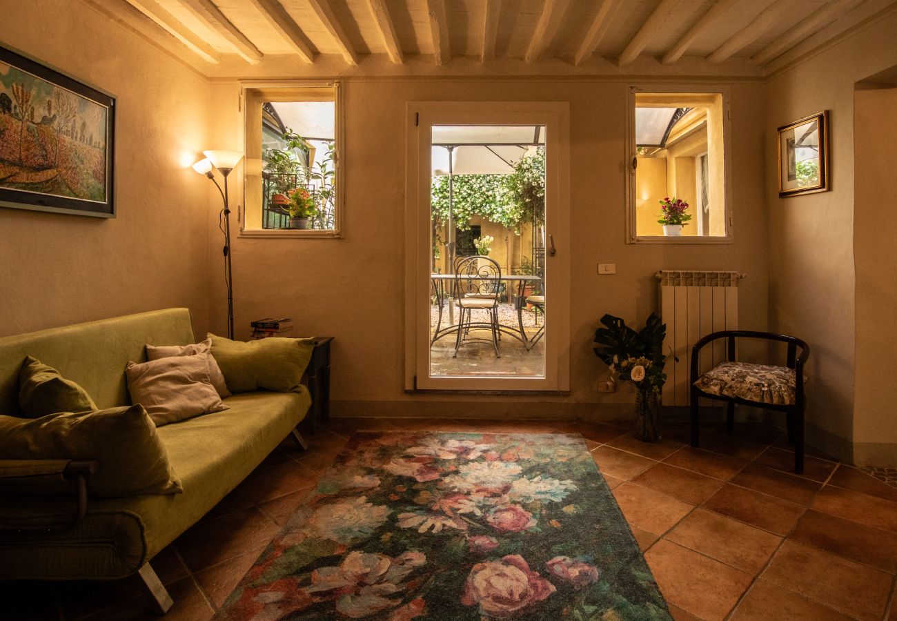 Appartamento a Lucca - Madalina Apartment in Center Town