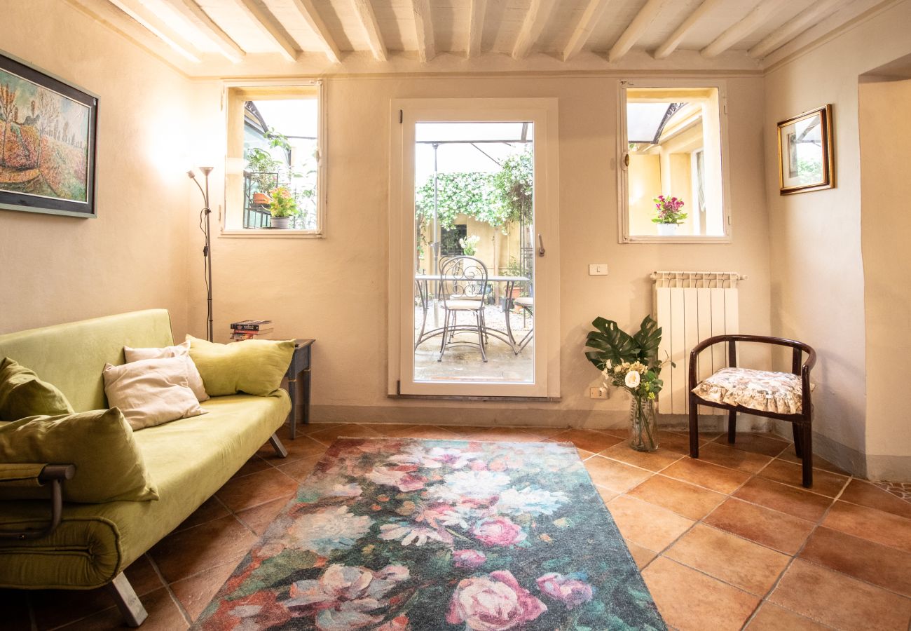 Appartamento a Lucca - Madalina Apartment in Center Town