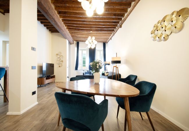 Appartamento a Lucca - Golden House in Center Town by Abita Appartamento a Lucca - Golden House in Center Town by Abita
