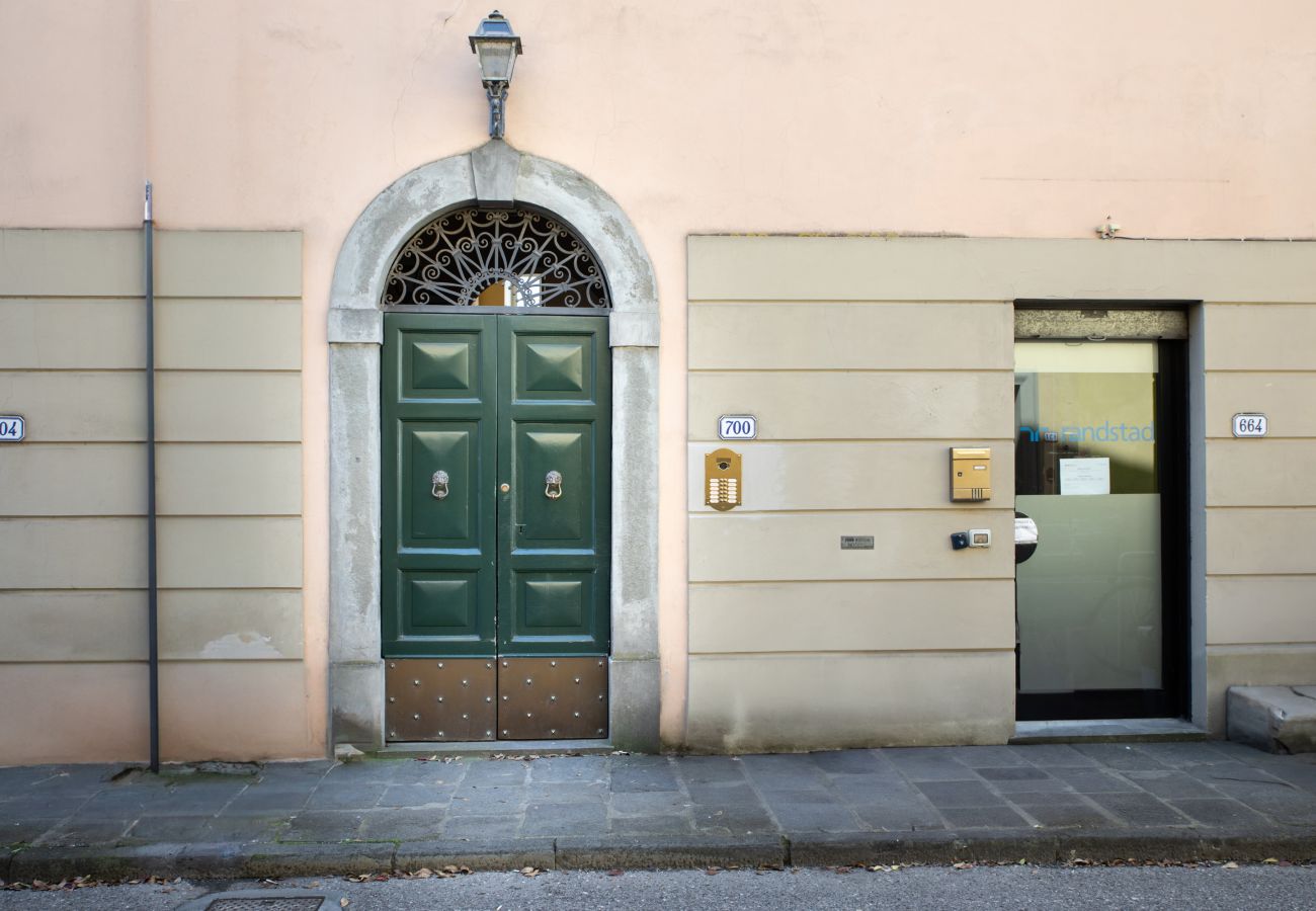 Appartamento a Lucca - Sunset Rooftop  close Center Town by Abita