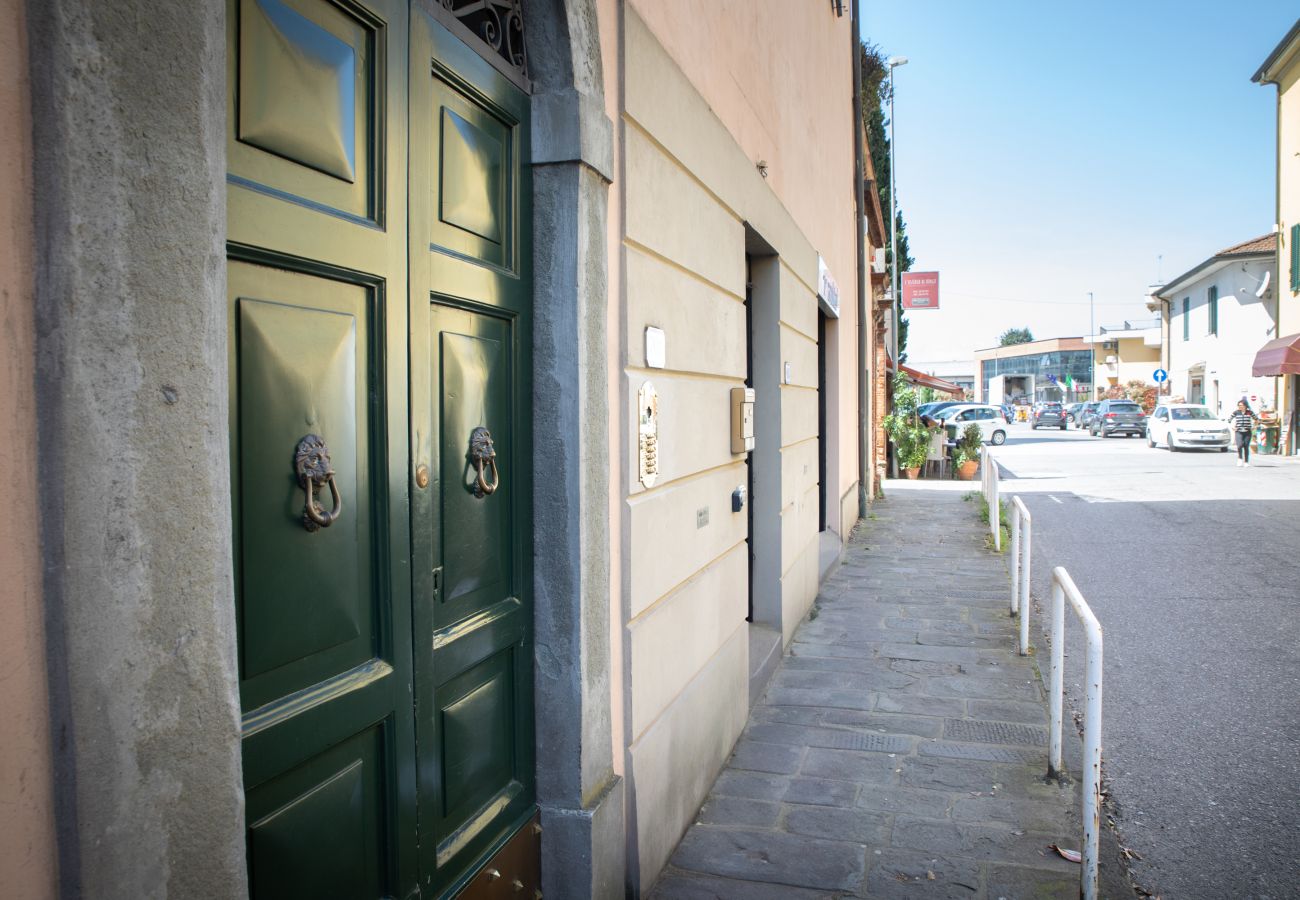 Appartamento a Lucca - Sunset Rooftop  close Center Town by Abita