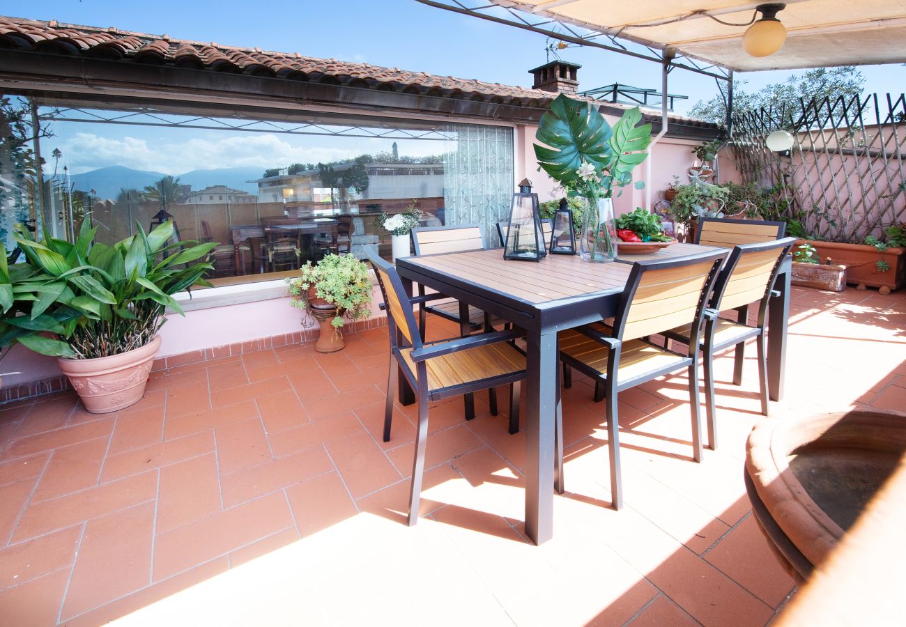 Appartamento a Lucca - Sunset Rooftop  close Center Town by Abita