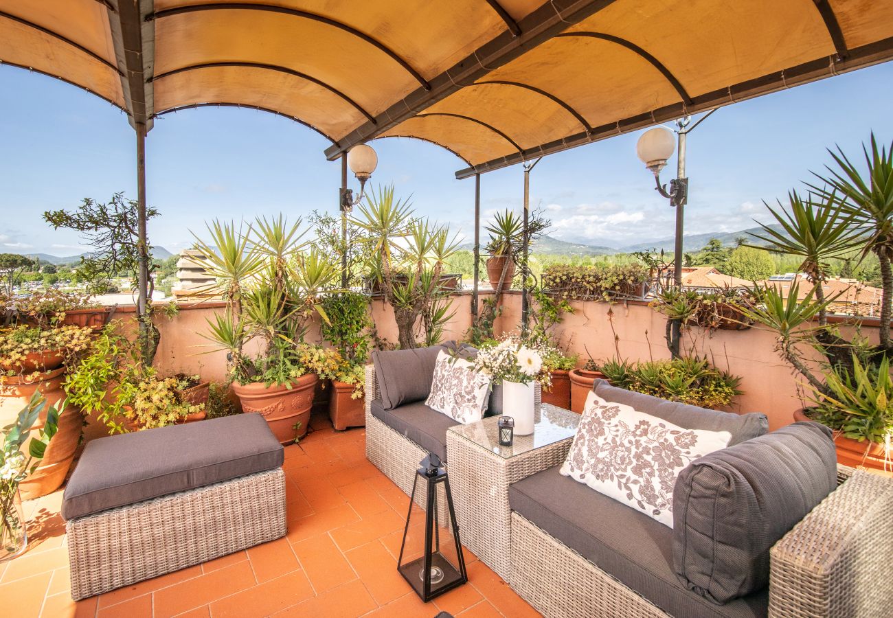 Appartamento a Lucca - Sunset Rooftop  close Center Town by Abita