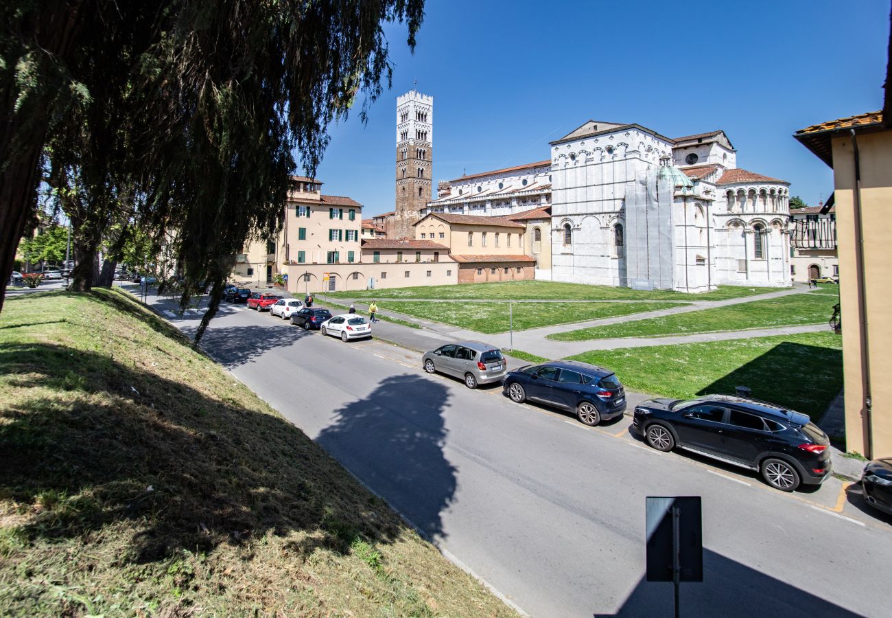 Appartamento a Lucca - Arcobaleno Apartment in Center Town with Terrace