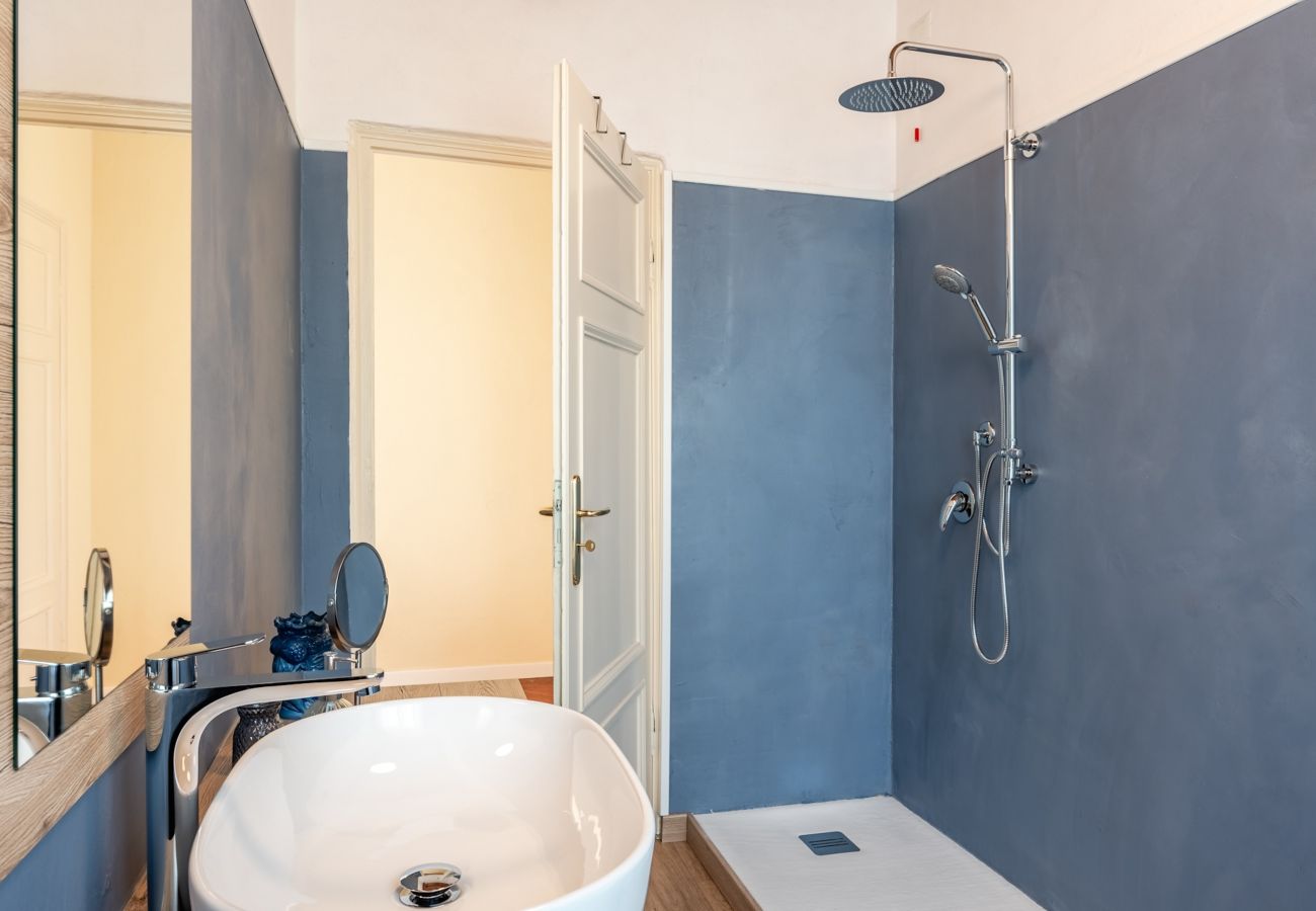 Villa a Montecarlo - Villa Il Gufo with Swimming Pool