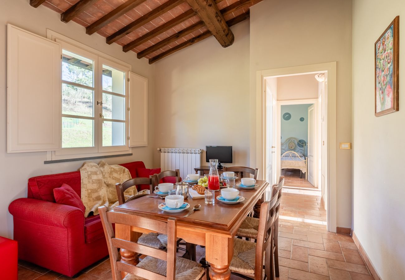 Appartamento a Capannori - Romeo Apartment with Swimming Pool