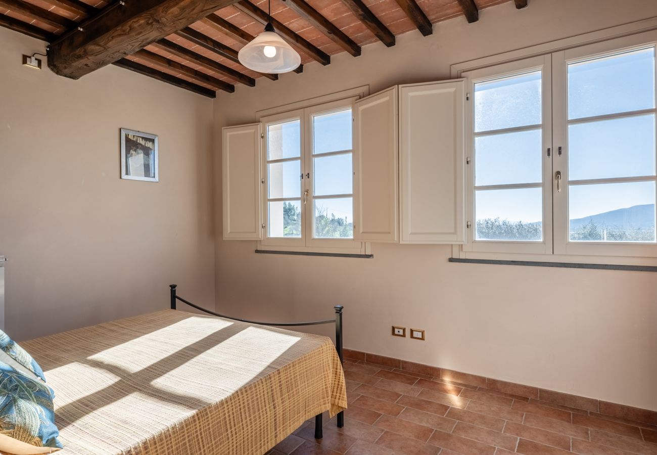 Appartamento a Capannori - Il Girasole Apartment with Swimming Pool