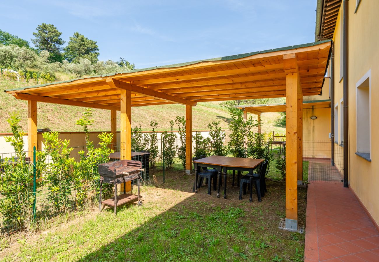 Appartamento a Capannori - Il Girasole Apartment with Swimming Pool