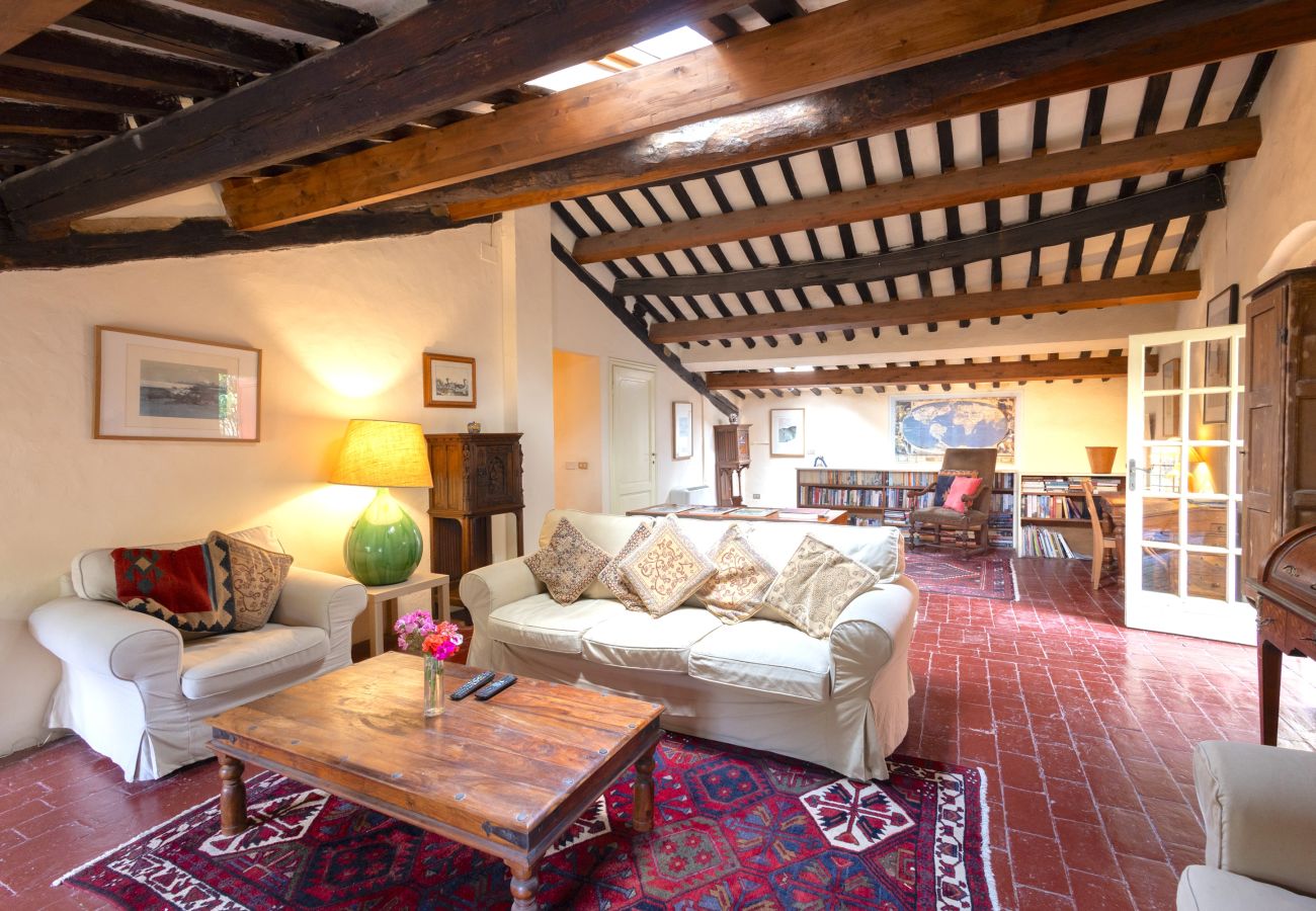 Villa a Capannori - Villa Roocello, charming retreat with pool