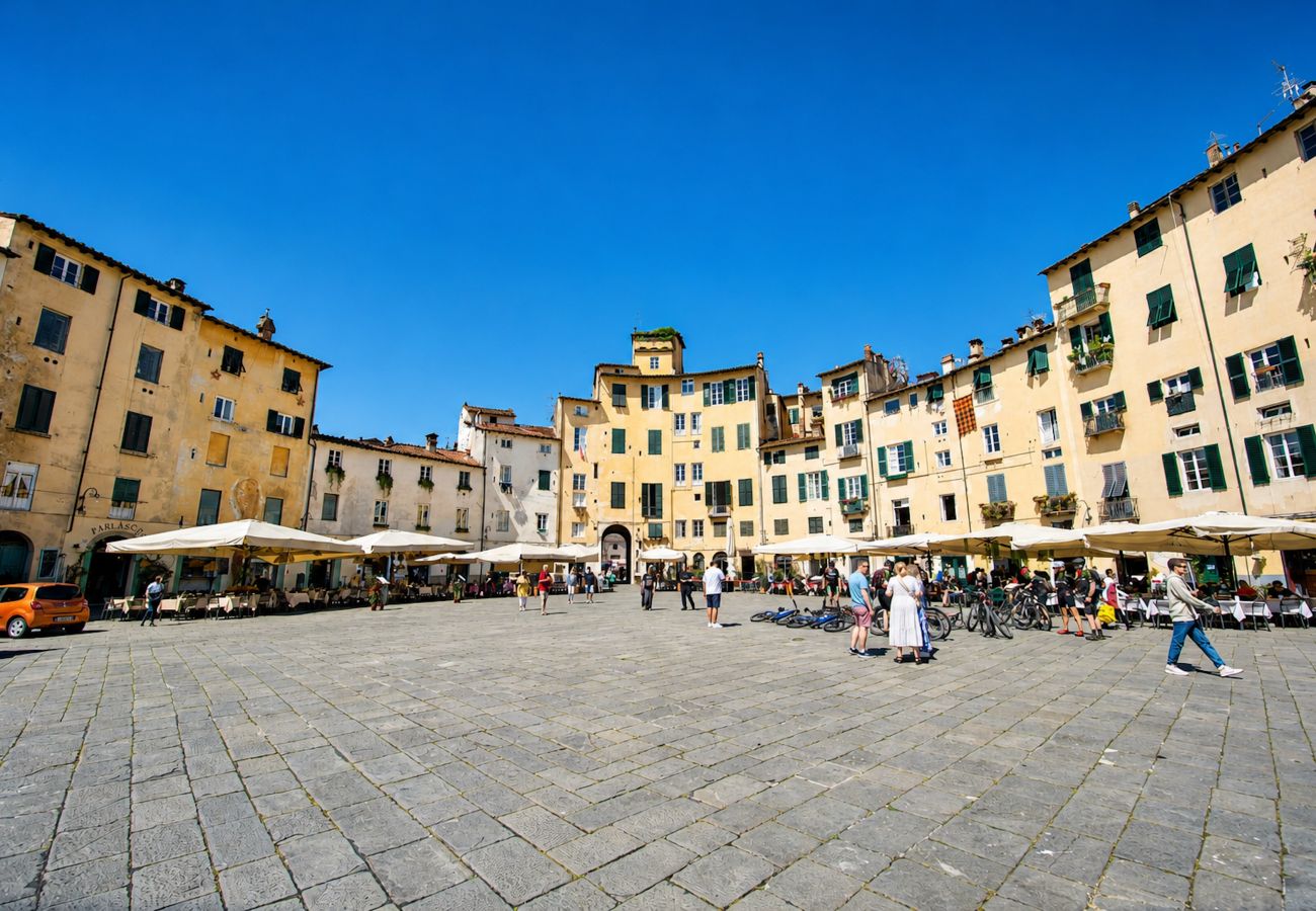Appartamento a Lucca - Casa d'Autore in Center Town
