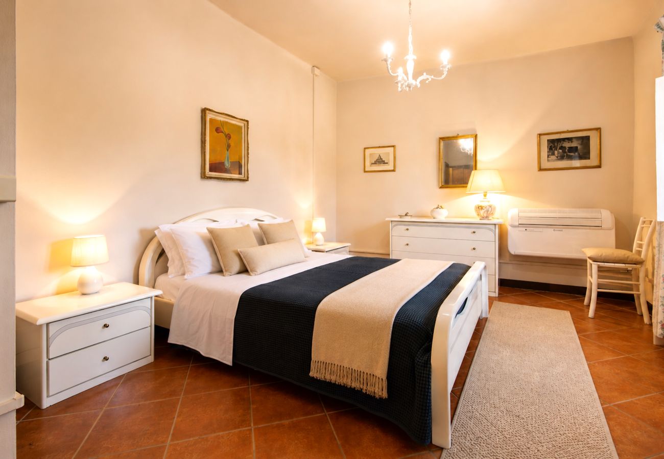 Appartamento a Capannori - Tenuta Gaetano Spadaro, Frantoio Apartment with Po