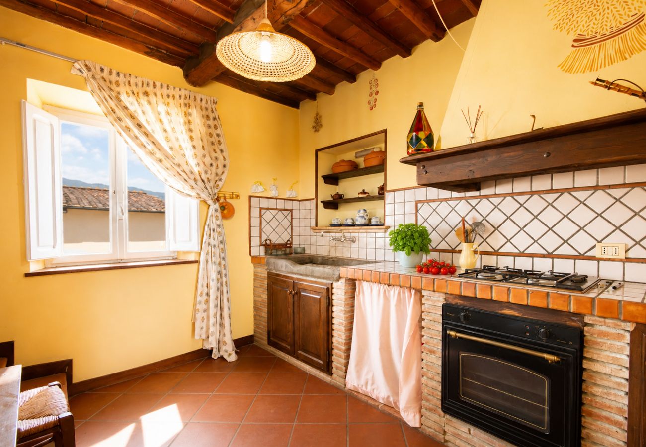 Appartamento a Capannori - Tenuta Gaetano Spadaro, Frantoio Apartment with Po