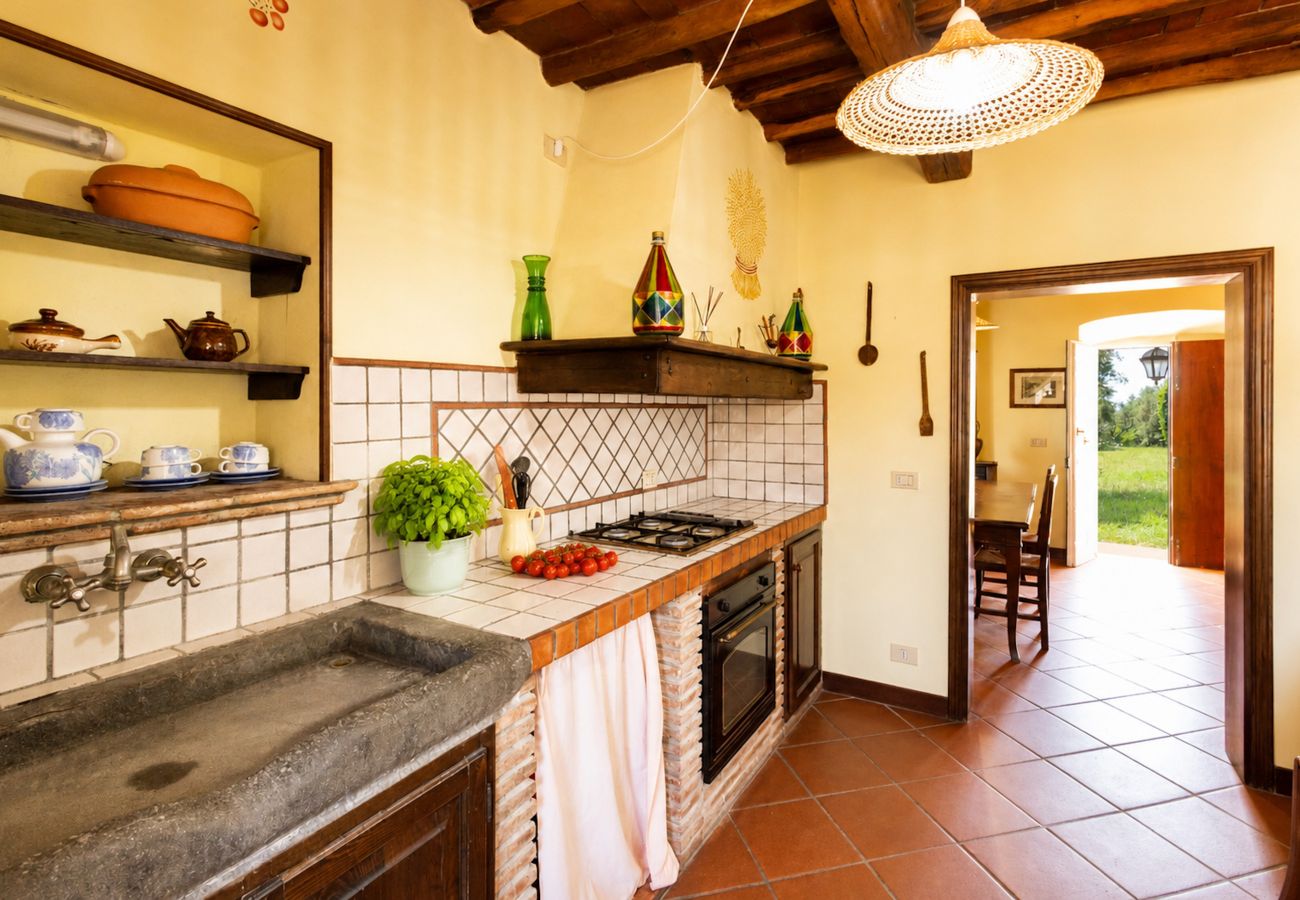 Appartamento a Capannori - Tenuta Gaetano Spadaro, Frantoio Apartment with Po