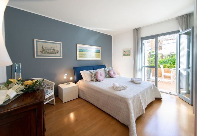 Ferienwohnung in Lucca - Garden Terrace Luxury Flat in Center Town Ferienwohnung in Lucca - Garden Terrace Luxury Flat in Center Town