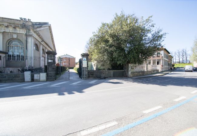 Ferienwohnung in Lucca - Garden Terrace Luxury Flat in Center Town Ferienwohnung in Lucca - Garden Terrace Luxury Flat in Center Town