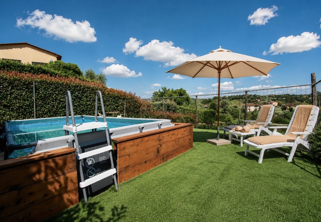 Ferienwohnung in Porcari - Colle Apartment with Swimming Pool