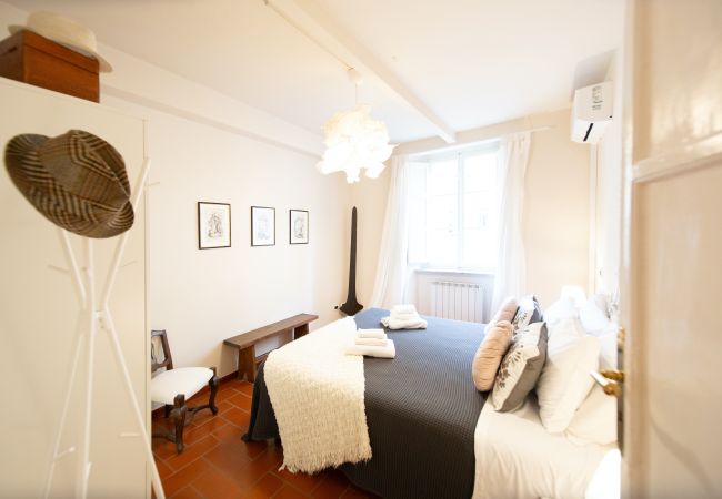 Ferienwohnung in Lucca - Casa Claudette in center town with terrace Ferienwohnung in Lucca - Casa Claudette in center town with terrace