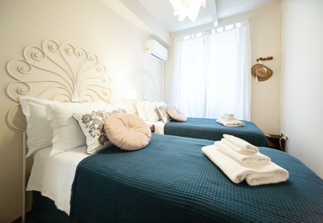 Ferienwohnung in Lucca - Casa Claudette in center town with terrace Ferienwohnung in Lucca - Casa Claudette in center town with terrace