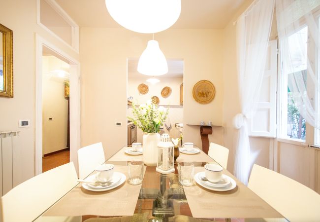 Ferienwohnung in Lucca - Casa Claudette in center town with terrace Ferienwohnung in Lucca - Casa Claudette in center town with terrace