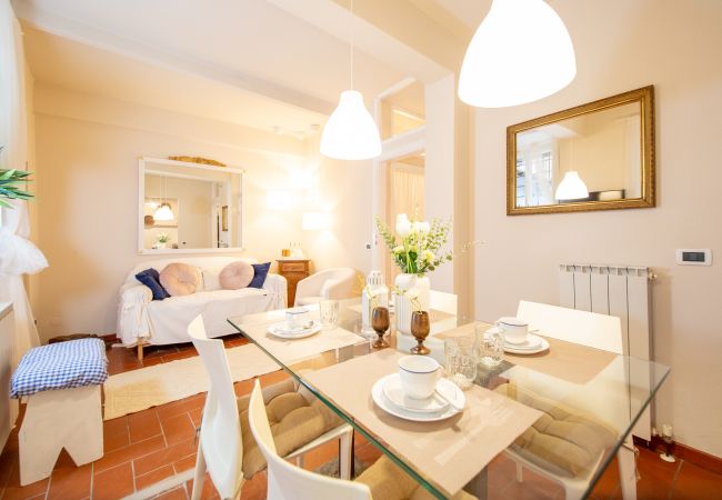 Ferienwohnung in Lucca - Casa Claudette in center town with terrace Ferienwohnung in Lucca - Casa Claudette in center town with terrace