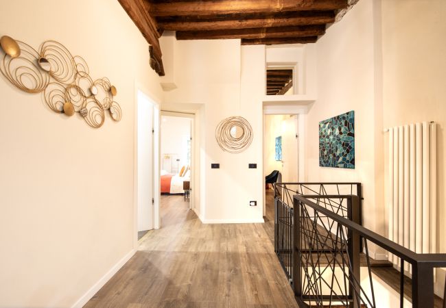 Ferienwohnung in Lucca - Golden House in Center Town by Abita Ferienwohnung in Lucca - Golden House in Center Town by Abita