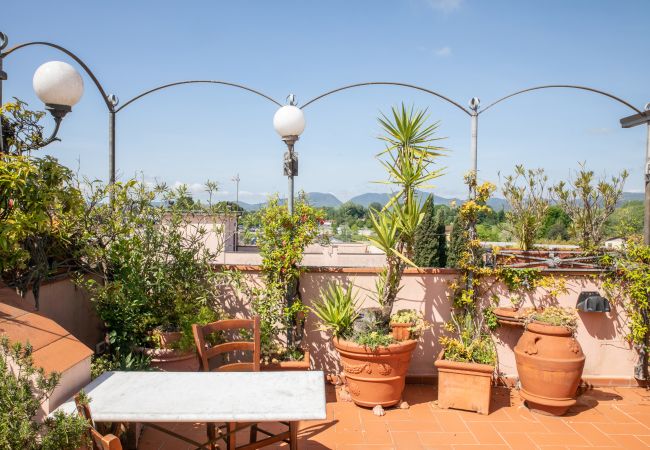 Ferienwohnung in Lucca - Sunset Rooftop  close Center Town by Abita Ferienwohnung in Lucca - Sunset Rooftop  close Center Town by Abita
