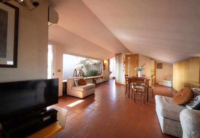 Ferienwohnung in Lucca - Sunset Rooftop  close Center Town by Abita Ferienwohnung in Lucca - Sunset Rooftop  close Center Town by Abita