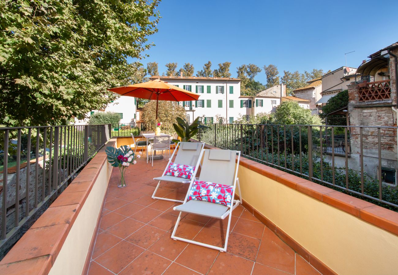 Ferienwohnung in Lucca - Bonnie 's Hideaway with terrace by Abita