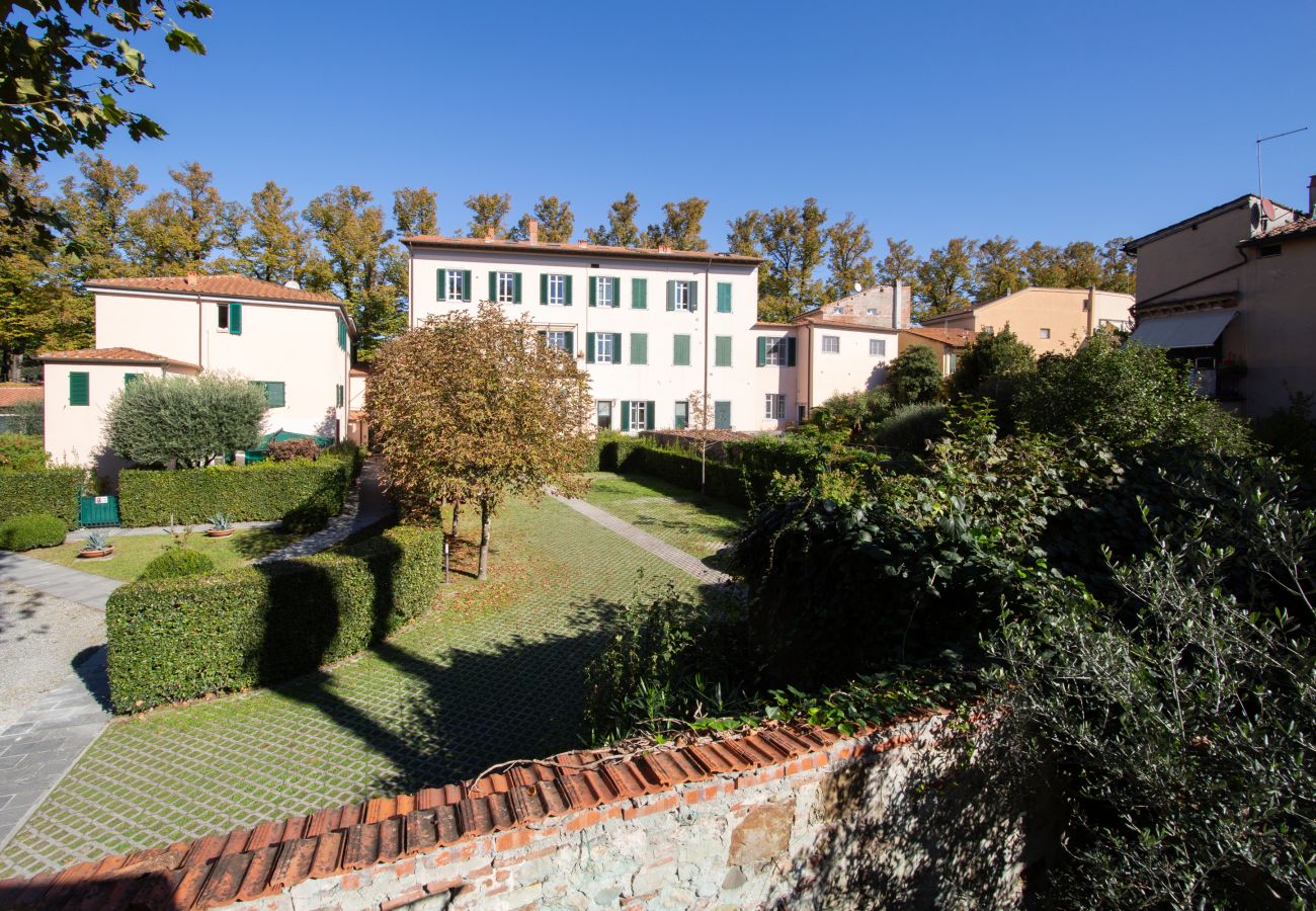 Ferienwohnung in Lucca - Bonnie 's Hideaway with terrace by Abita