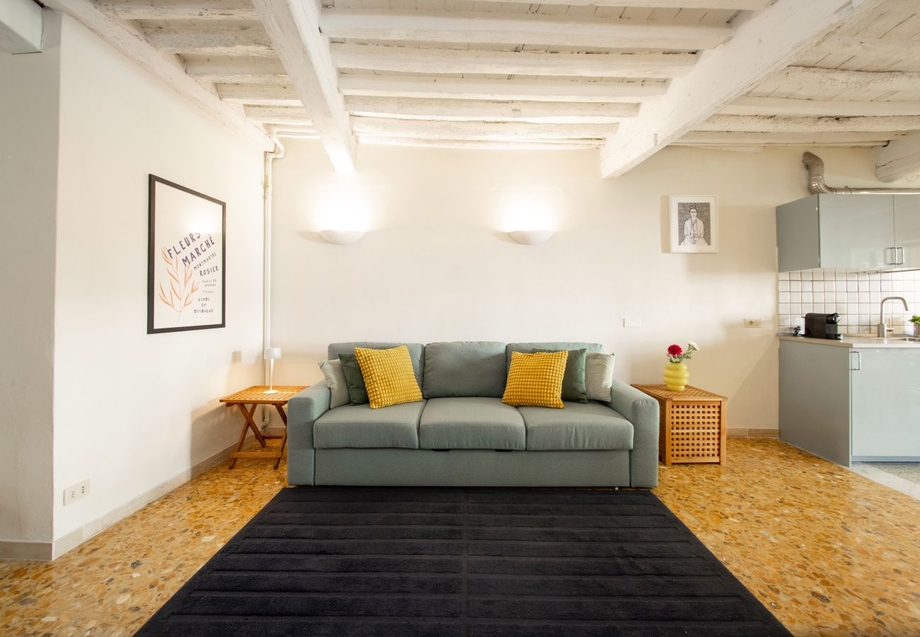 Ferienwohnung in Lucca - Bonnie 's Hideaway with terrace by Abita
