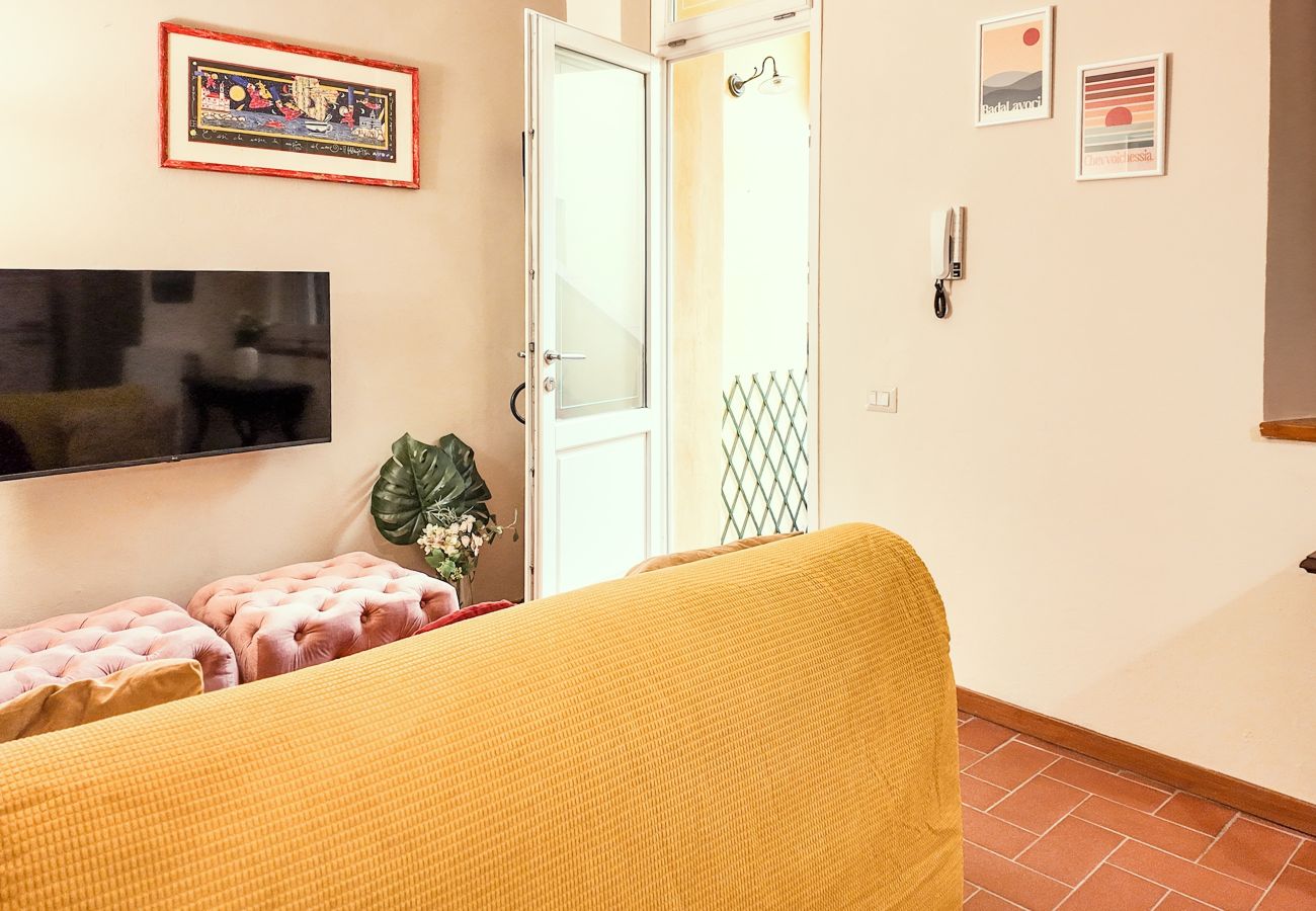 Ferienwohnung in Lucca - Pelleria 32, in Center Town by Abita