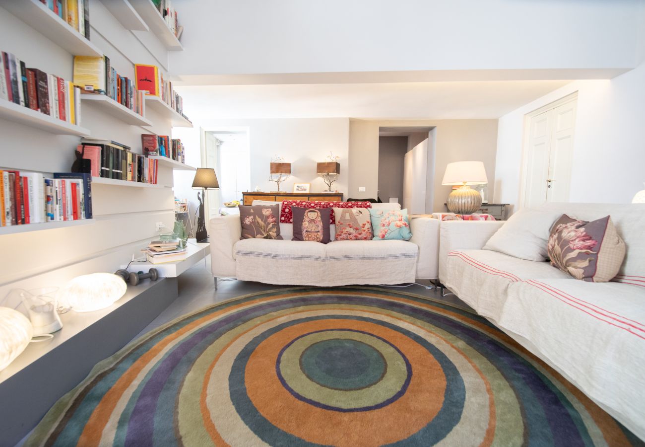 Ferienwohnung in Lucca - Arcobaleno Apartment in Center Town with Terrace