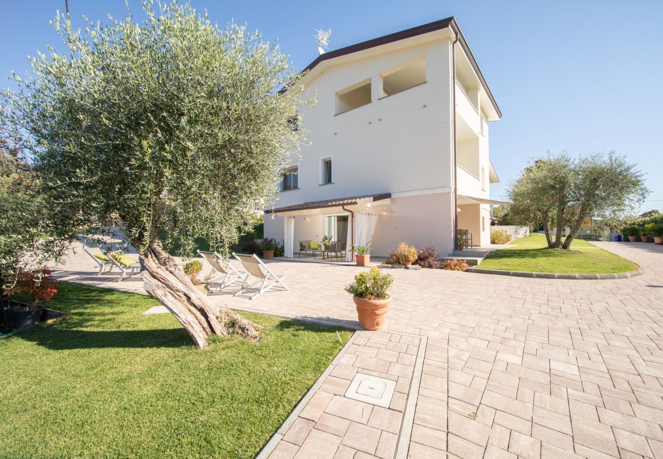 Ferienwohnung in Capannori - Casa il gelsomino with Swimming Pool