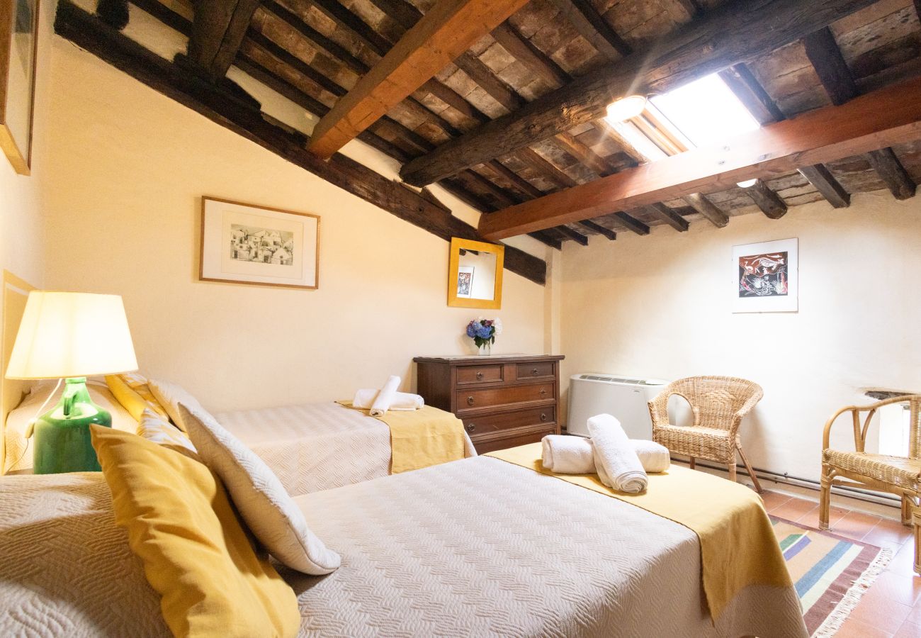 Villa in Capannori - Villa Roocello, charming retreat with pool