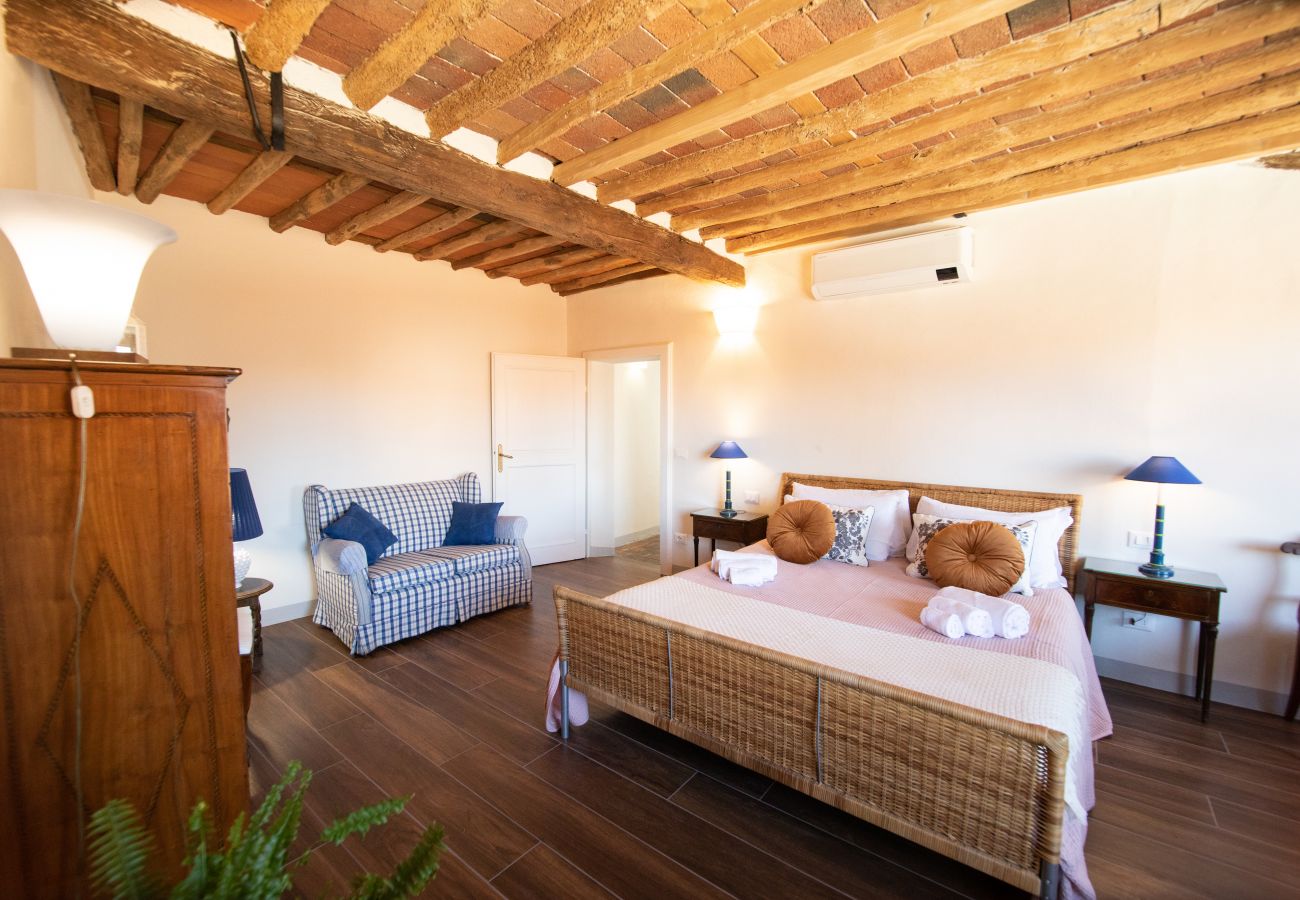 Apartment in Lucca - Casa Colette Cosy in Center Town