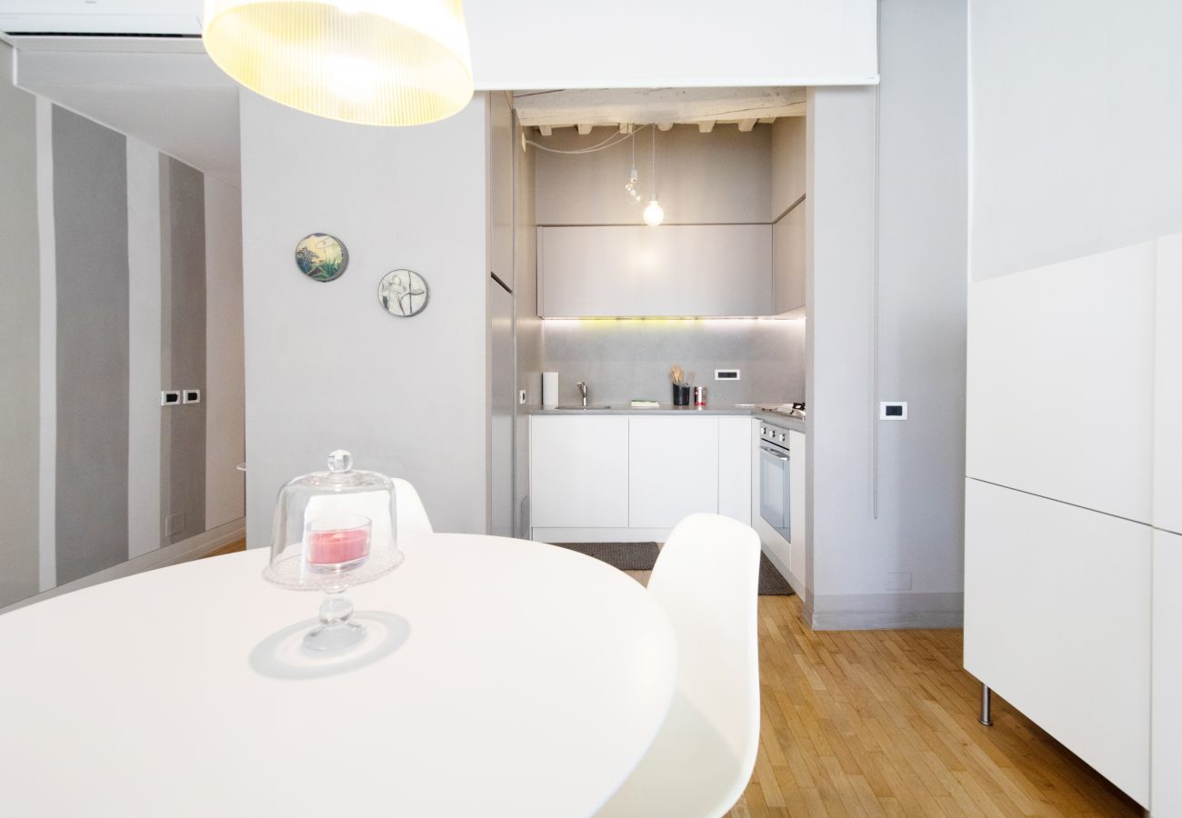 Apartment in Lucca - Tango Luxury Suite in Center Town