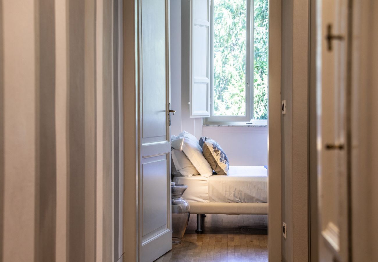 Apartment in Lucca - Tango Luxury Suite in Center Town