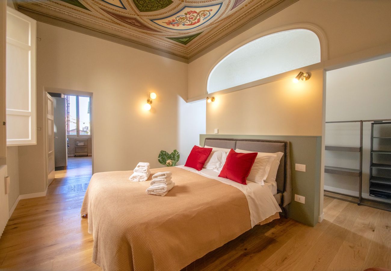 Apartment in Lucca - Dimora del Gallo in Center Town